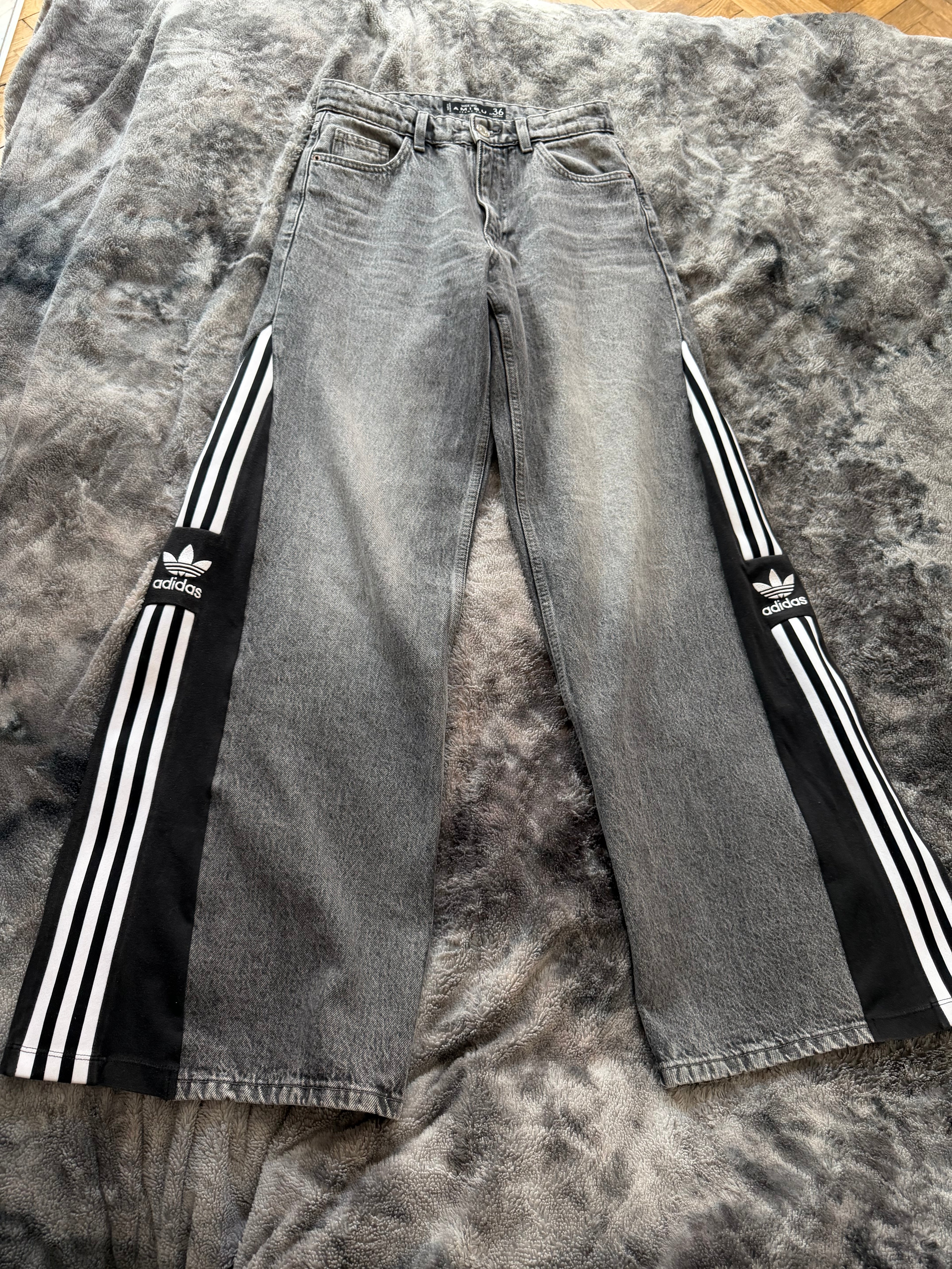 Custom AD Baggy Flared Jeans