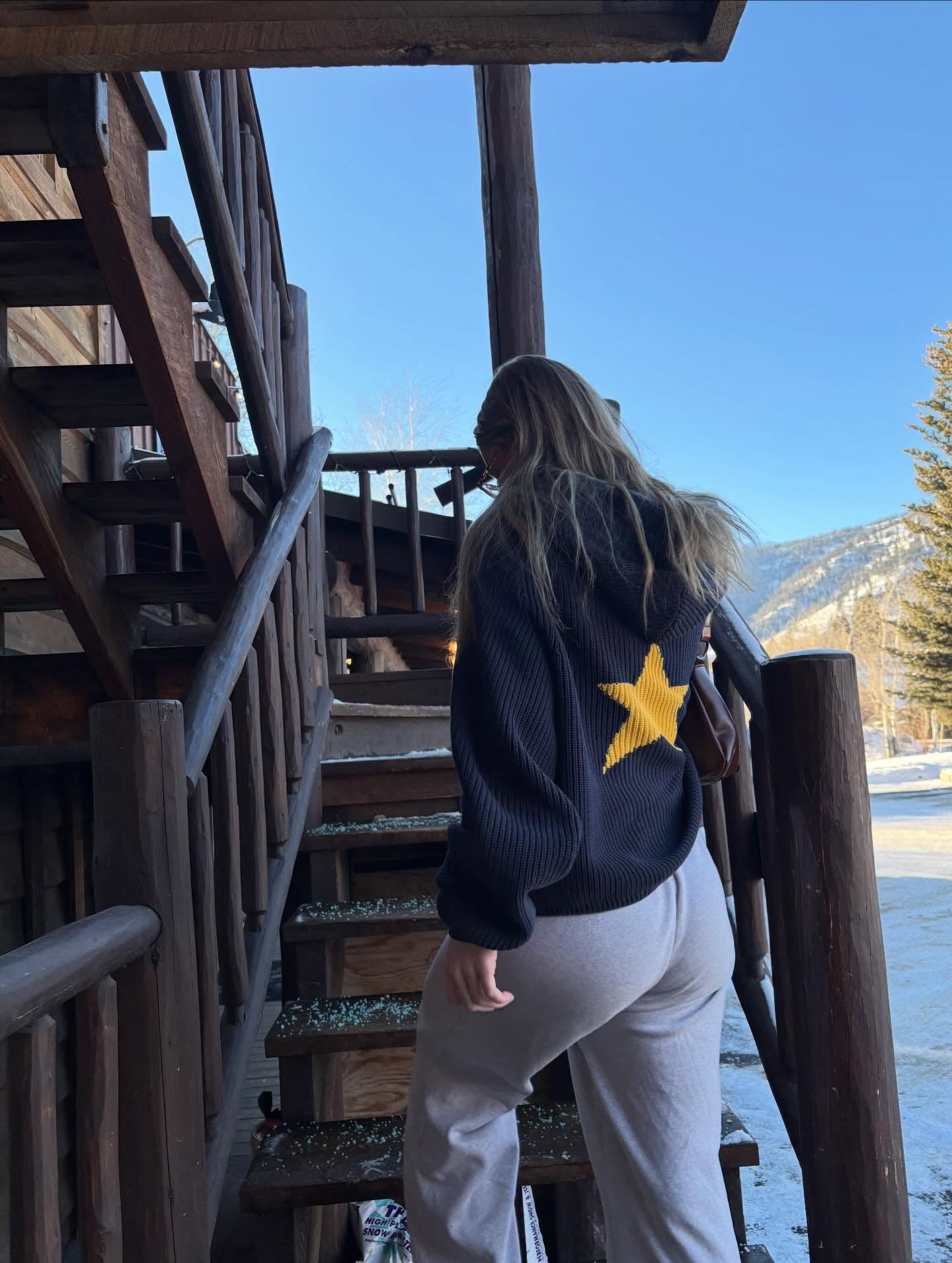 UNISEX KNIT HOODIE